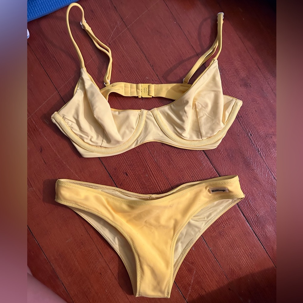 Blackbough yellow bikini NEVER WORN!! Size small